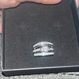 Elegant Silver Women's Ring